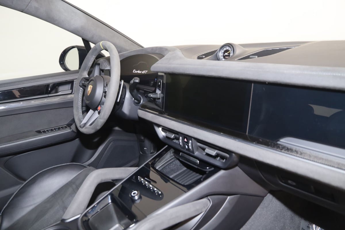 Used 2024 Porsche Cayenne Turbo GT image 60