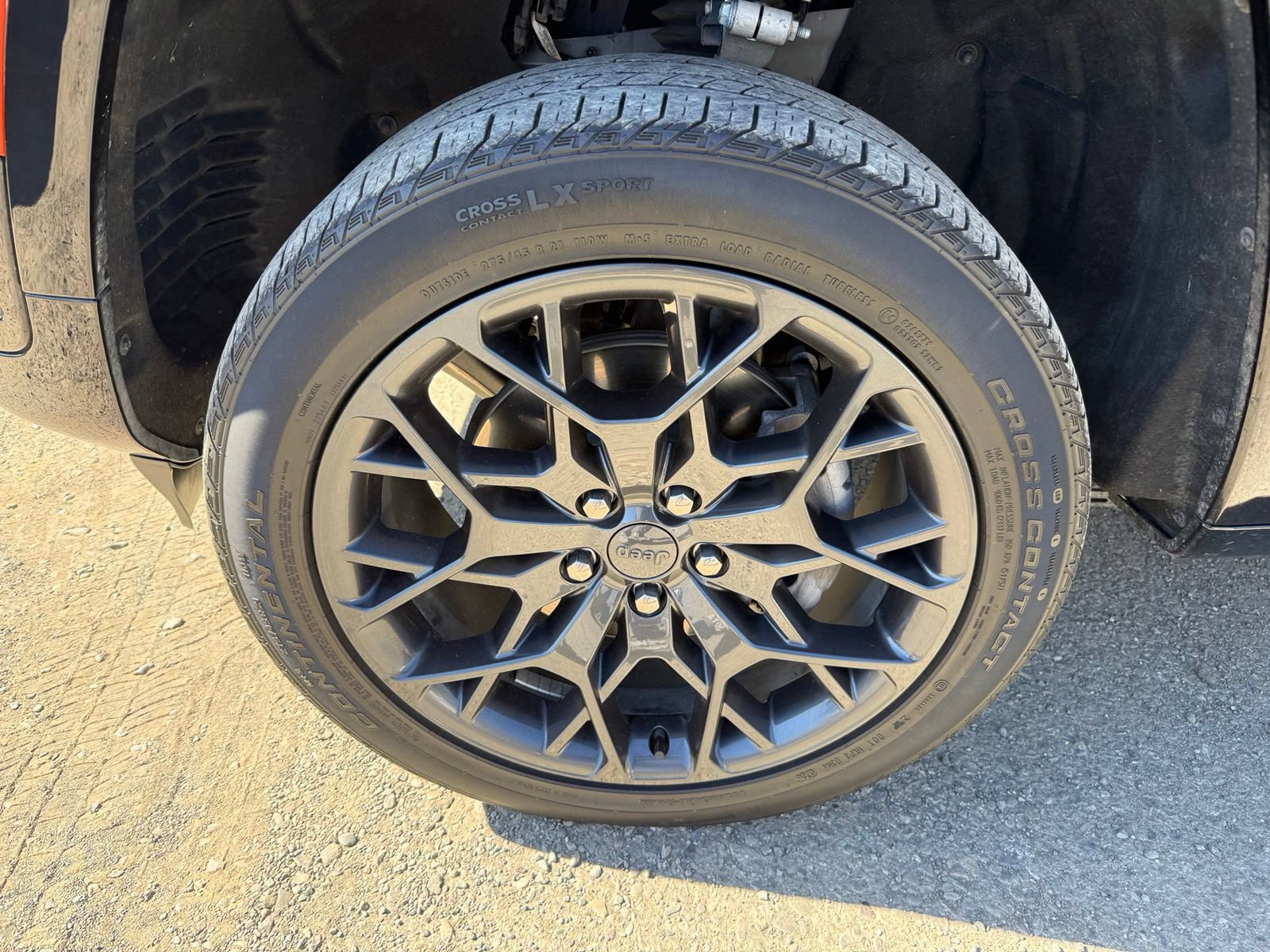 Used 2023 Jeep Grand Cherokee Summit AWD/4WD image 10