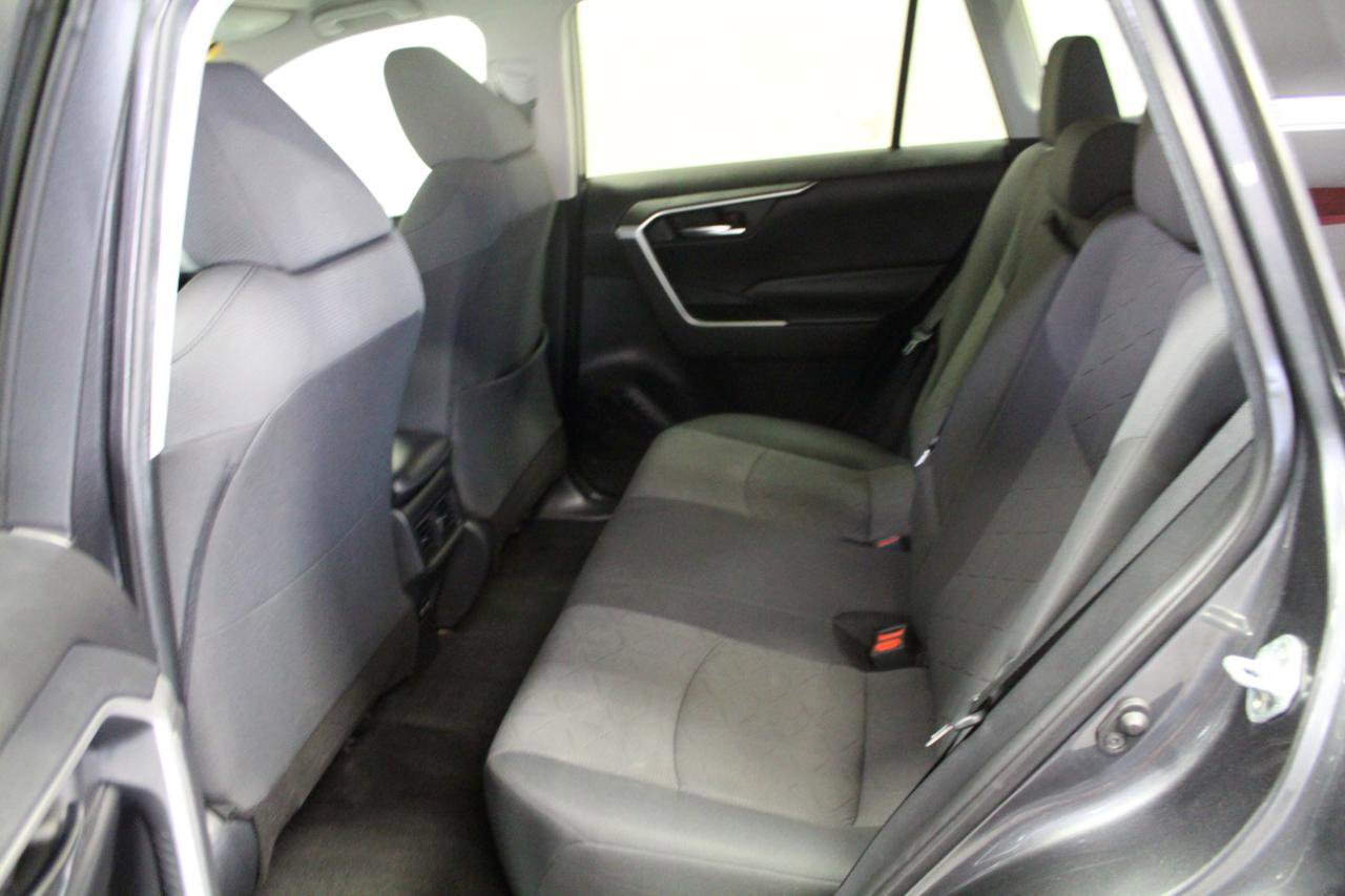 Used 2020 Toyota RAV4 XLE w/ All Weather Liner Package image 20