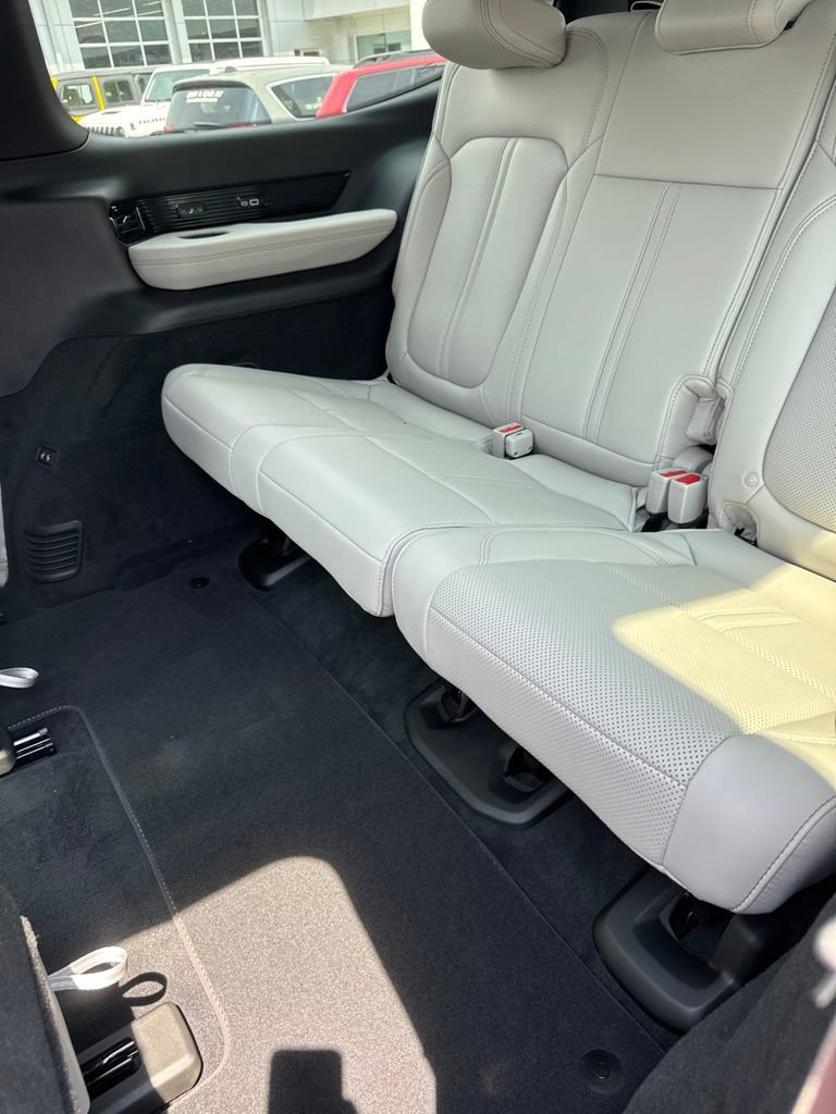 New 2026 Jeep Grand Wagoneer Summit w/ Premium Group III AWD/4WD image 14
