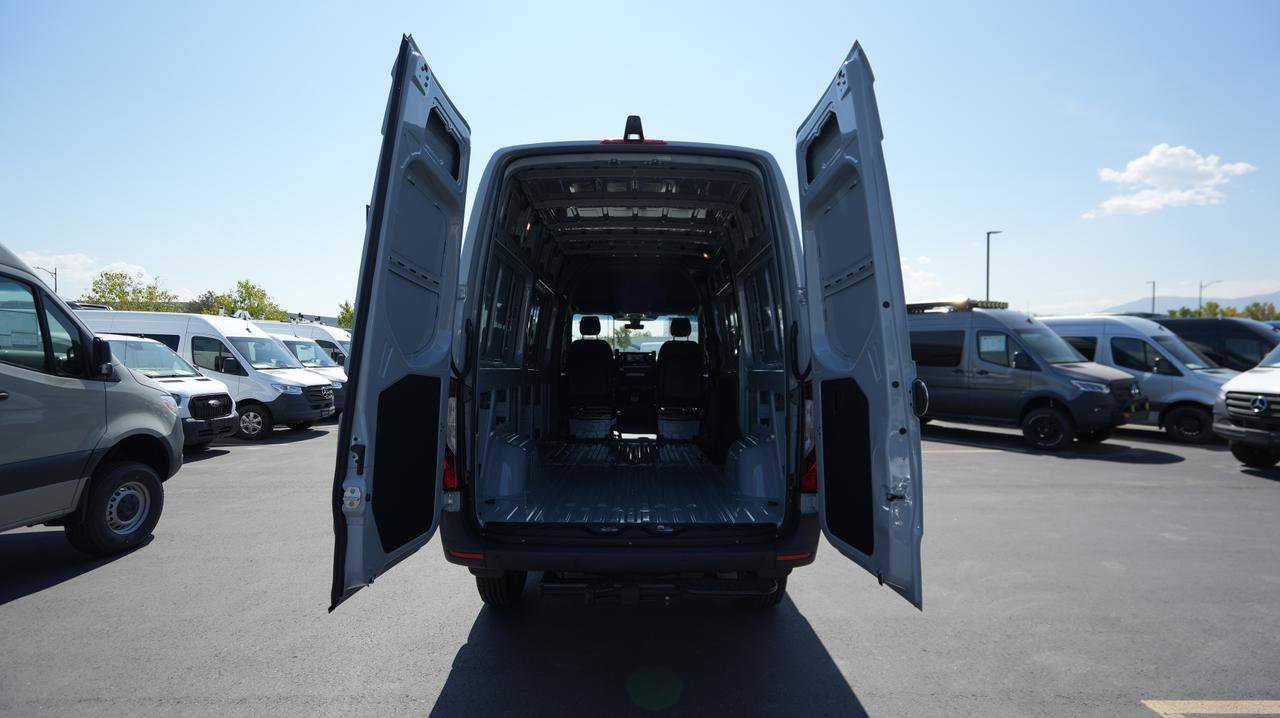 New 2025 Mercedes-Benz Sprinter 2500 image 7