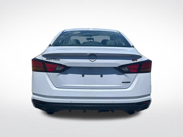 Used 2024 Nissan Altima 2.0 SR FWD image 4
