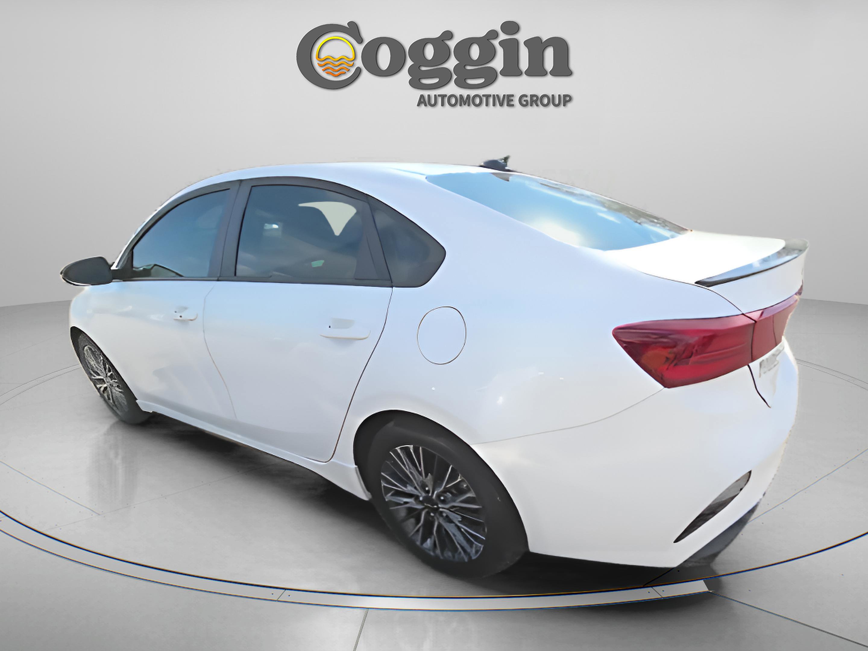 Used 2022 Kia Forte GT-Line w/ GT-Line Premium Package image 4