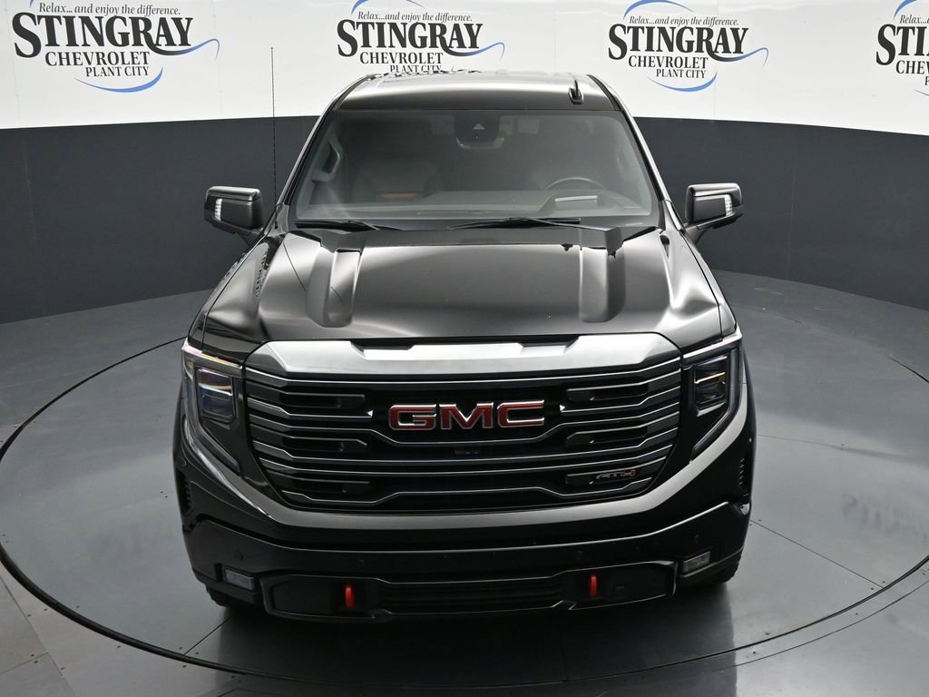 Used 2024 GMC Sierra 1500 AT4 w/ Technology Package image 10