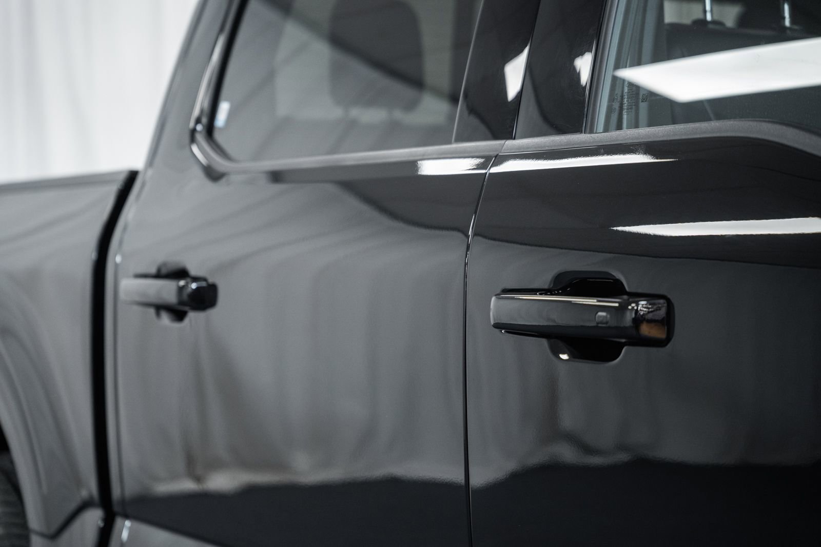 Certified 2023 Ford F150 Lariat w/ Equipment Group 502A High image 17