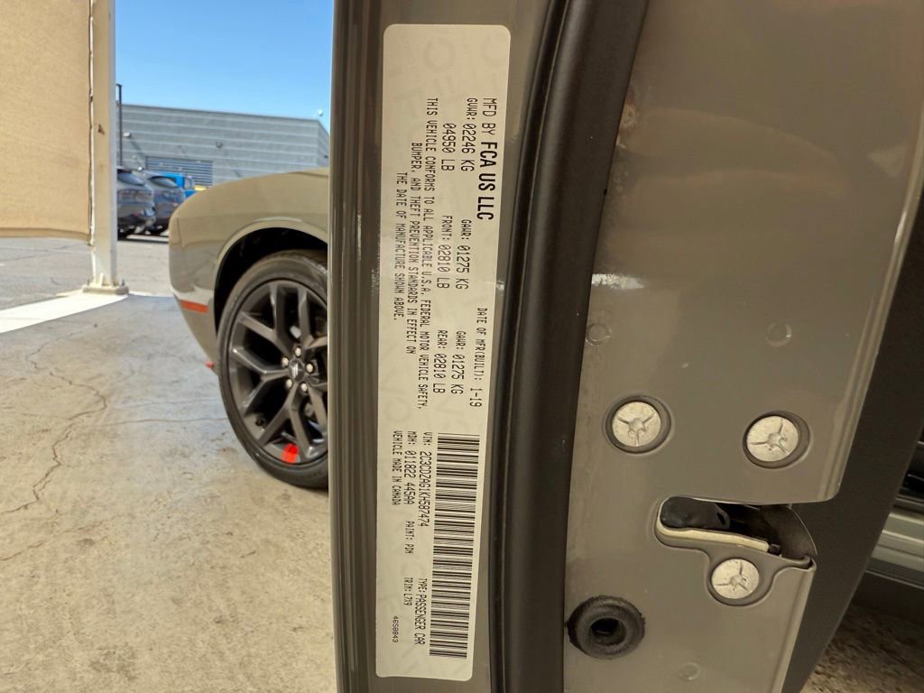 Used 2019 Dodge Challenger SXT w/ Driver Convenience Group RWD image 39