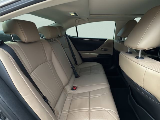 Used 2021 Lexus ES 350 Luxury w/ Accessory Package 2 image 19