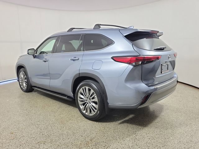 Used 2022 Toyota Highlander Platinum AWD/4WD image 7