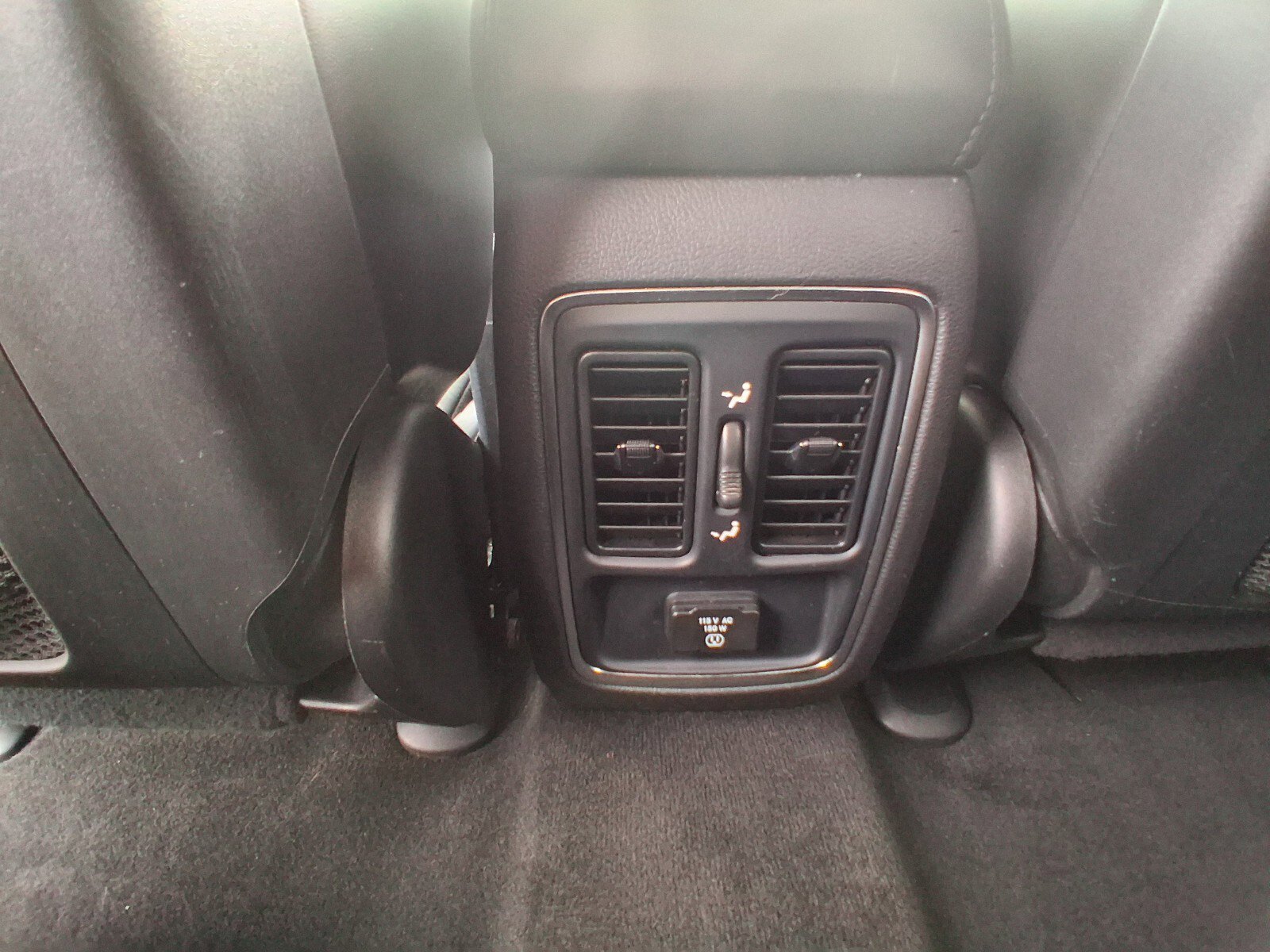 Used 2013 Jeep Grand Cherokee Laredo image 24