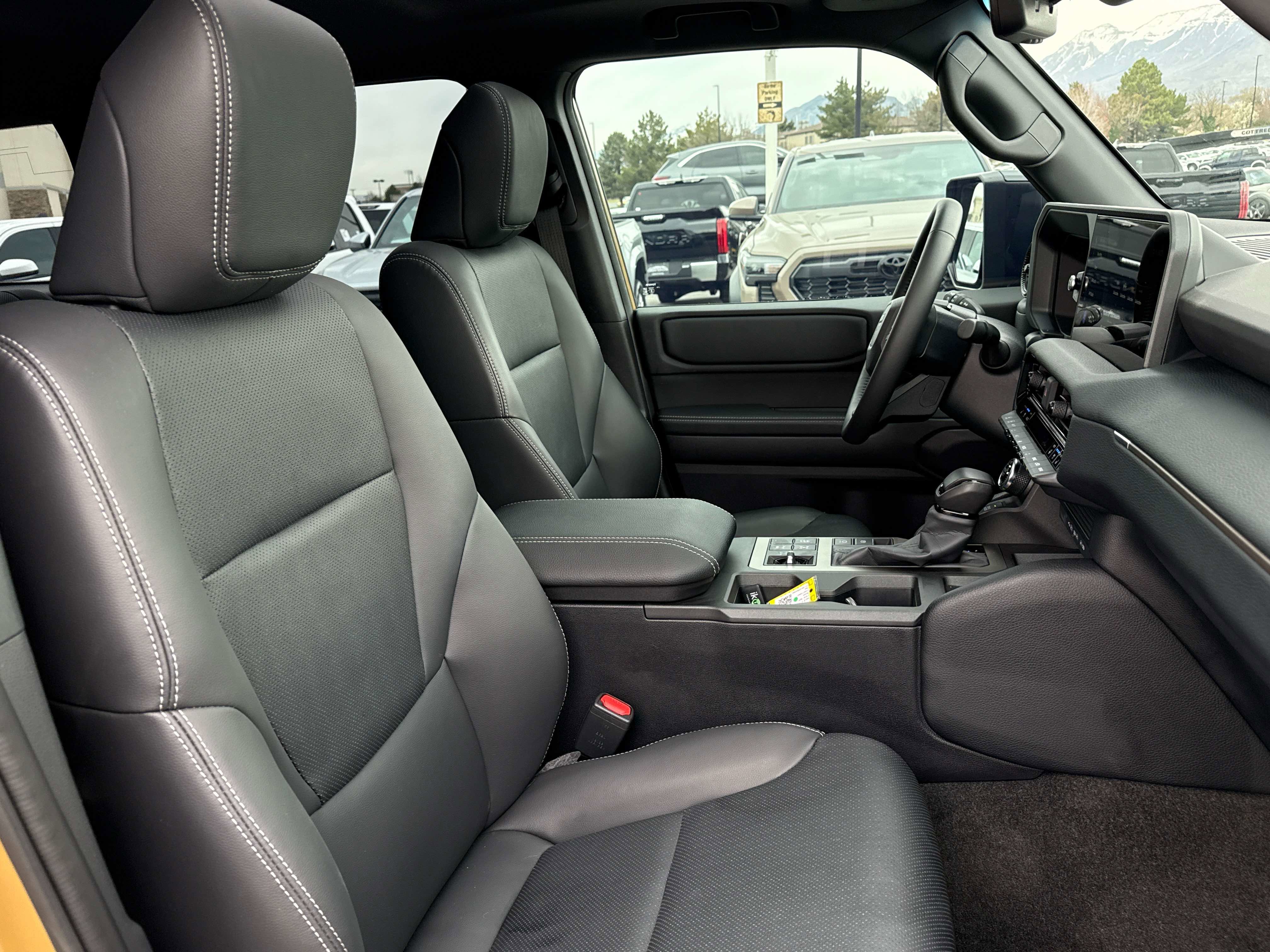 Used 2025 Toyota Land Cruiser image 18