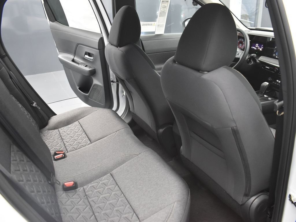 New 2026 Nissan Kicks SV image 17