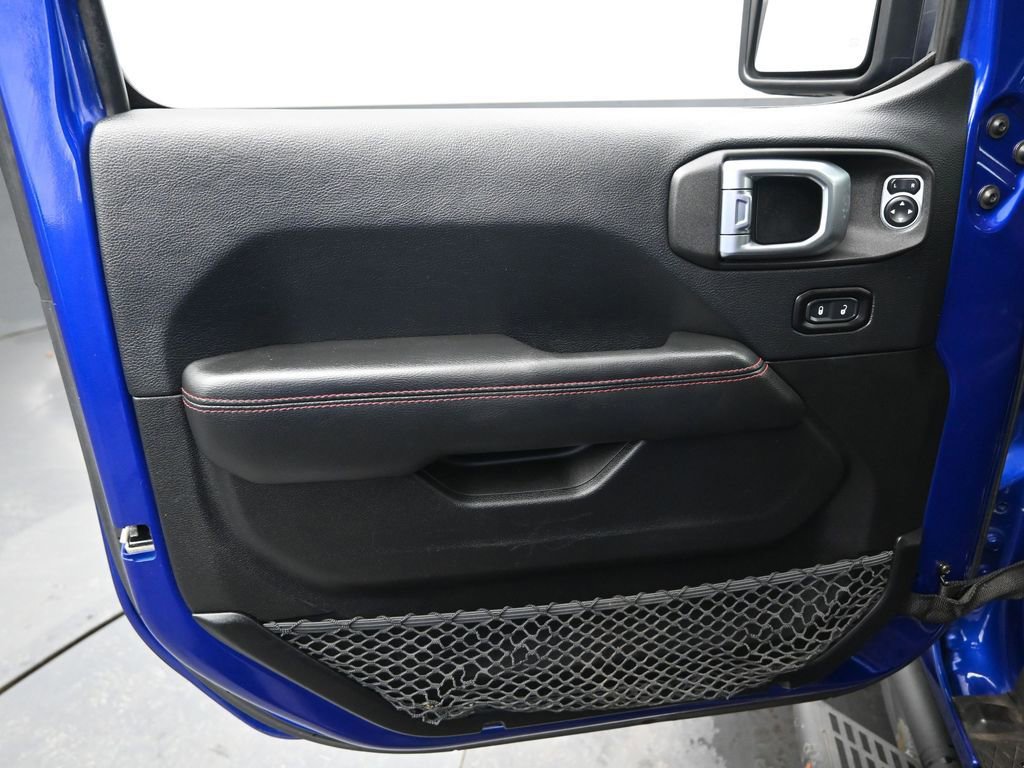 Used 2018 Jeep Wrangler Unlimited Rubicon w/ Cold Weather Group image 27