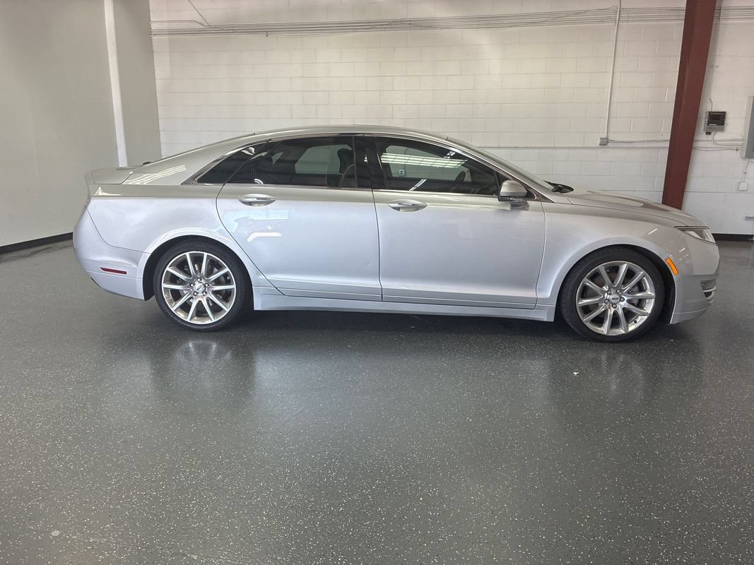 Used 2016 Lincoln MKZ AWD w/ Equipment Group 300A Reserve image 3