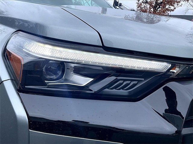 Used 2024 Chevrolet Colorado Z71 image 31