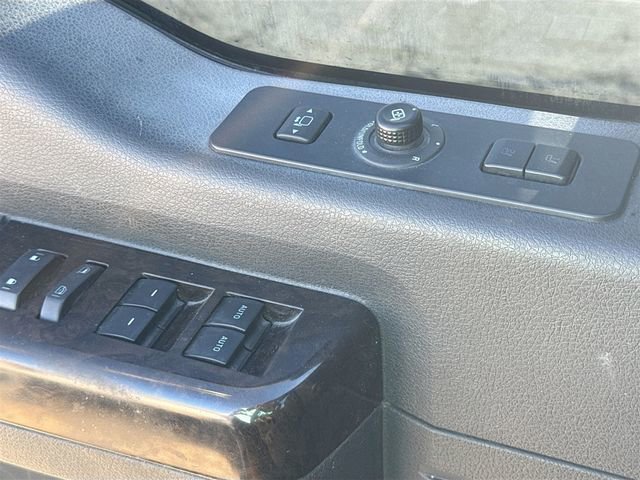 Used 2015 Ford F350 Platinum image 17