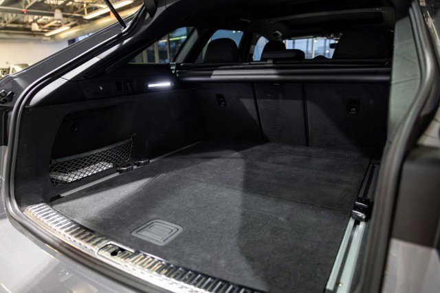 Used 2025 Audi RS 6 performance w/ Black Optic Package image 45