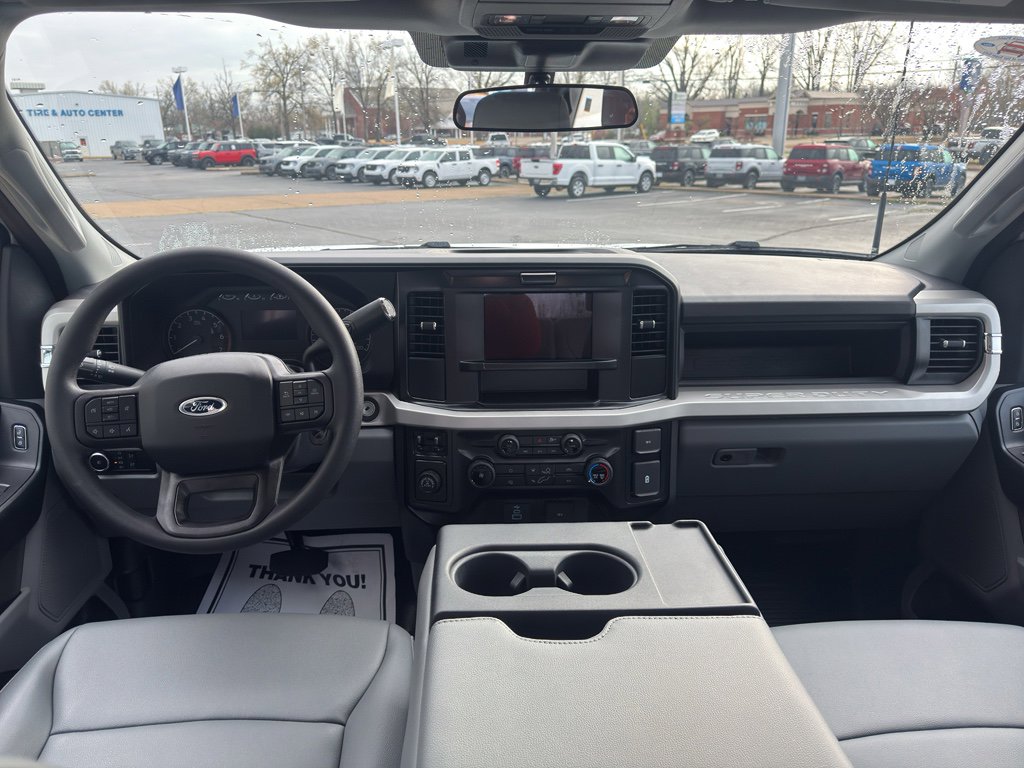 New 2026 Ford F250 XL w/ XL Chrome Package image 19