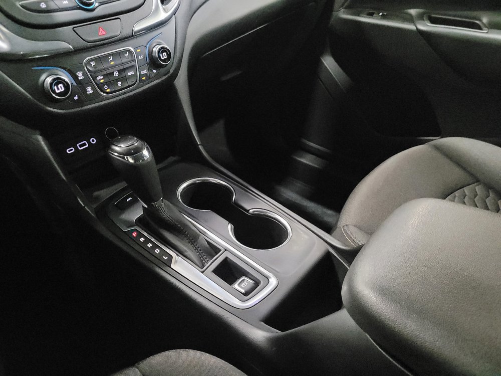 Used 2020 Chevrolet Equinox LT AWD/4WD image 26