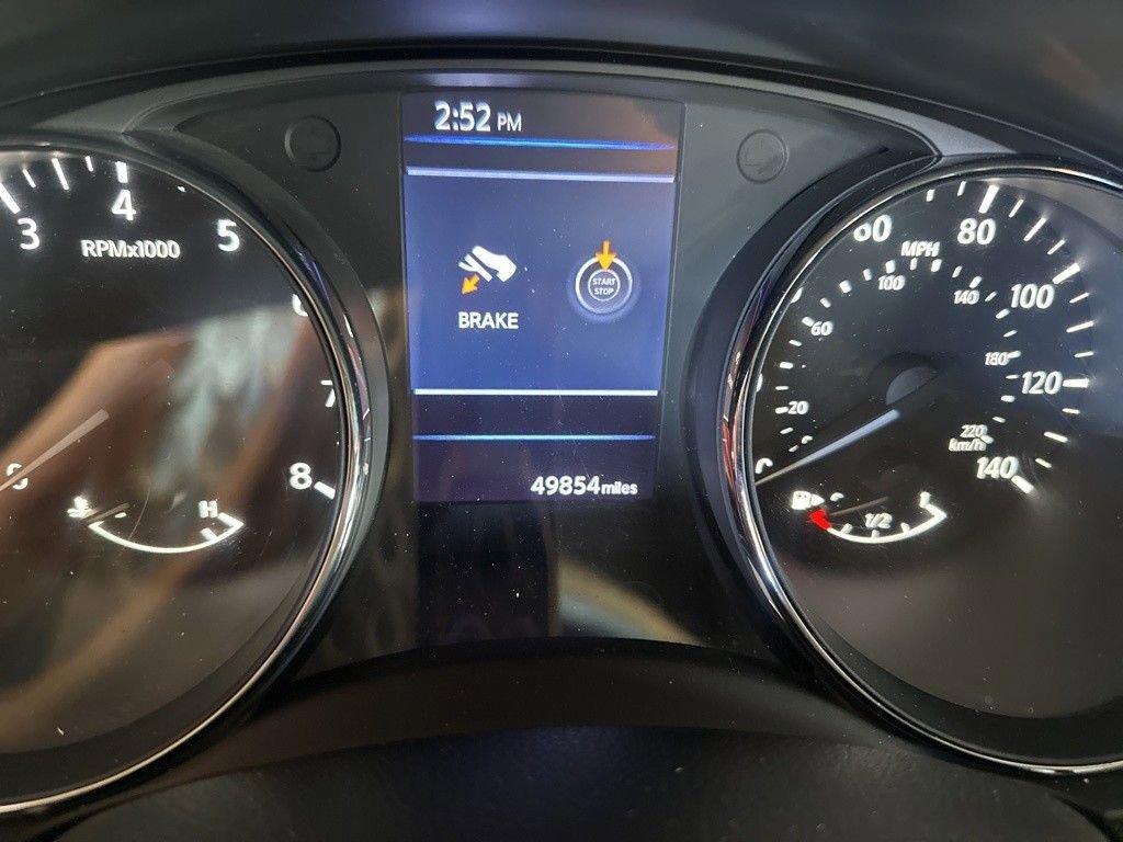 Certified 2020 Nissan Rogue SV image 4