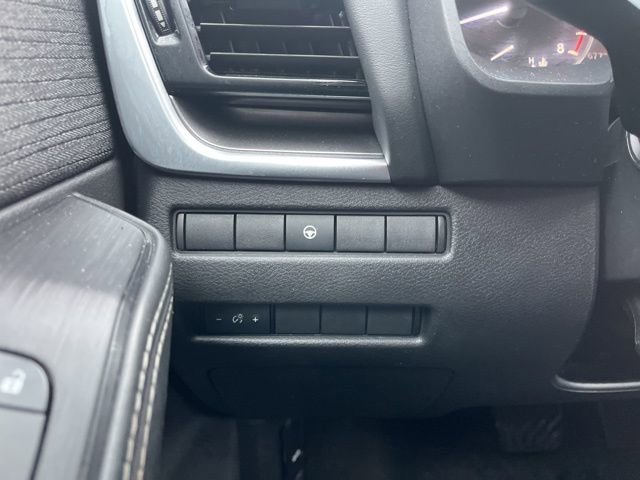 Used 2021 Nissan Rogue SV image 19