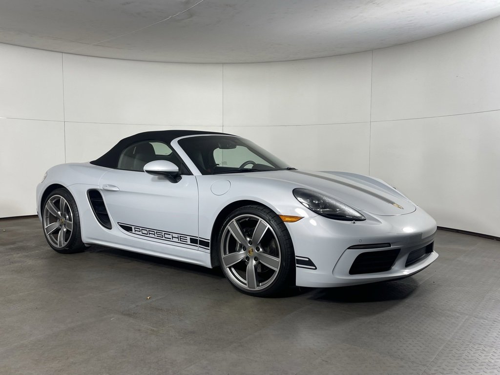 Certified 2024 Porsche 718 Boxster image 9