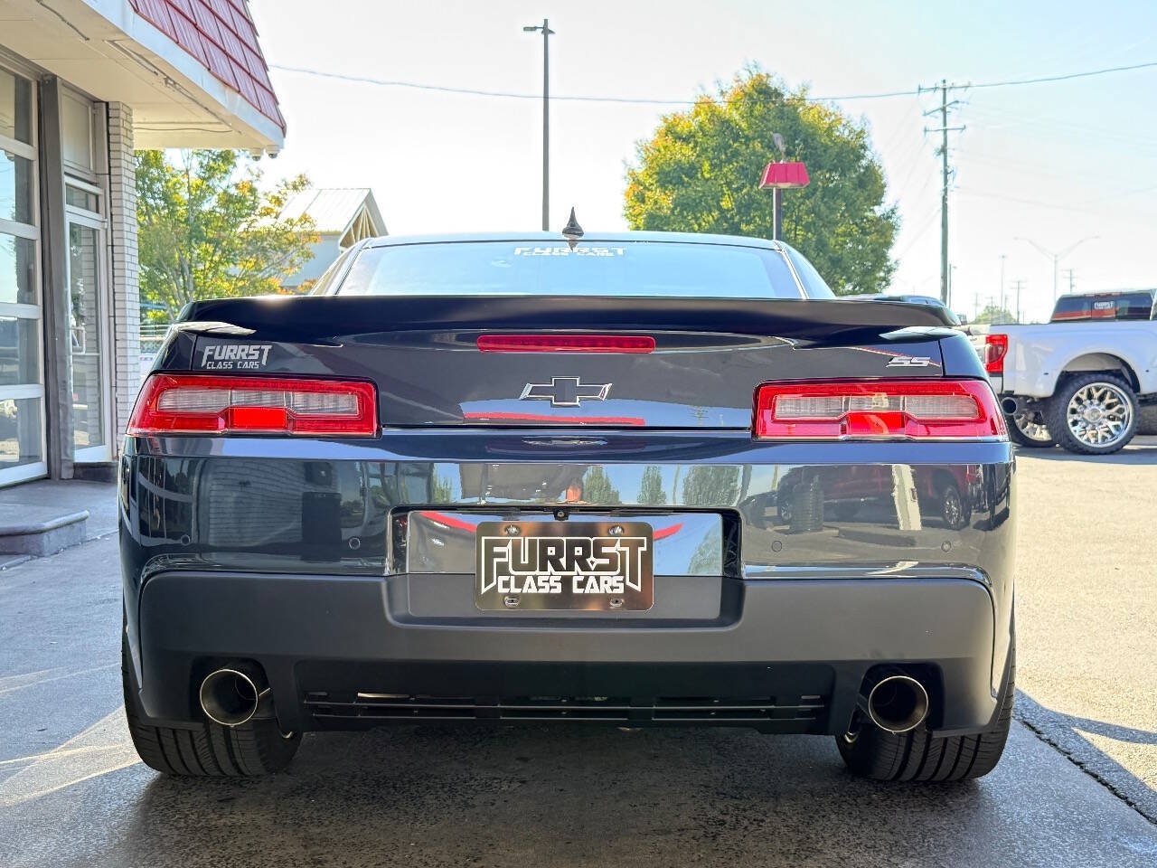 Used 2015 Chevrolet Camaro SS w/ SS Performance Package RWD image 4