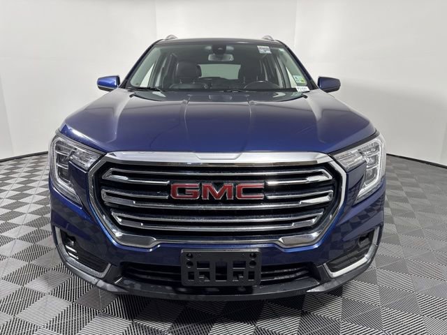 Used 2023 GMC Terrain SLT image 12