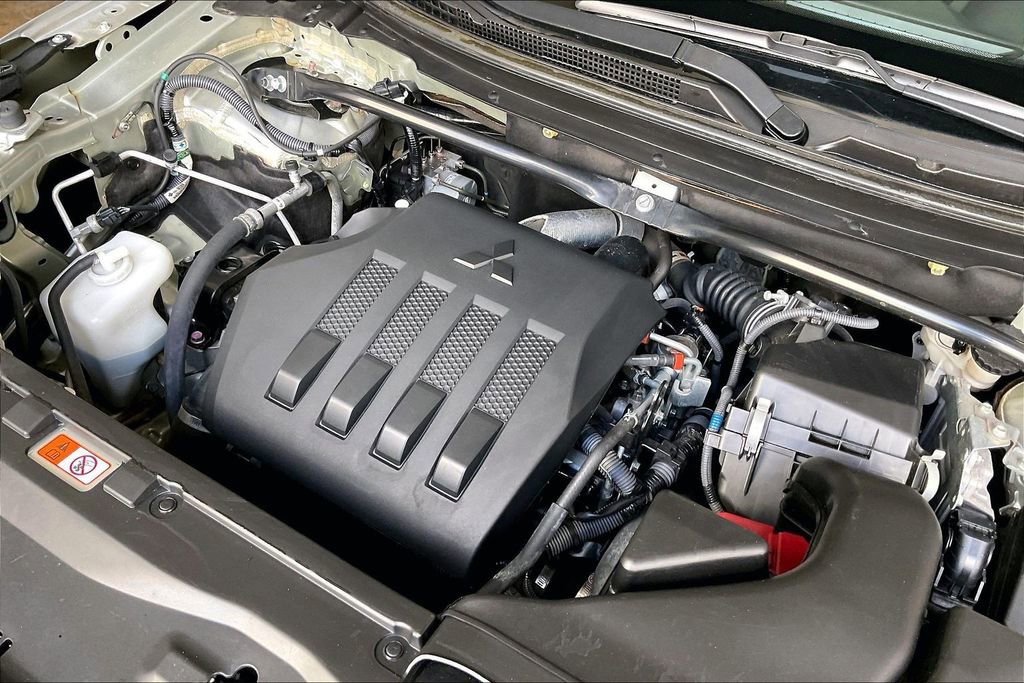 Used 2022 Mitsubishi Eclipse Cross SE image 28