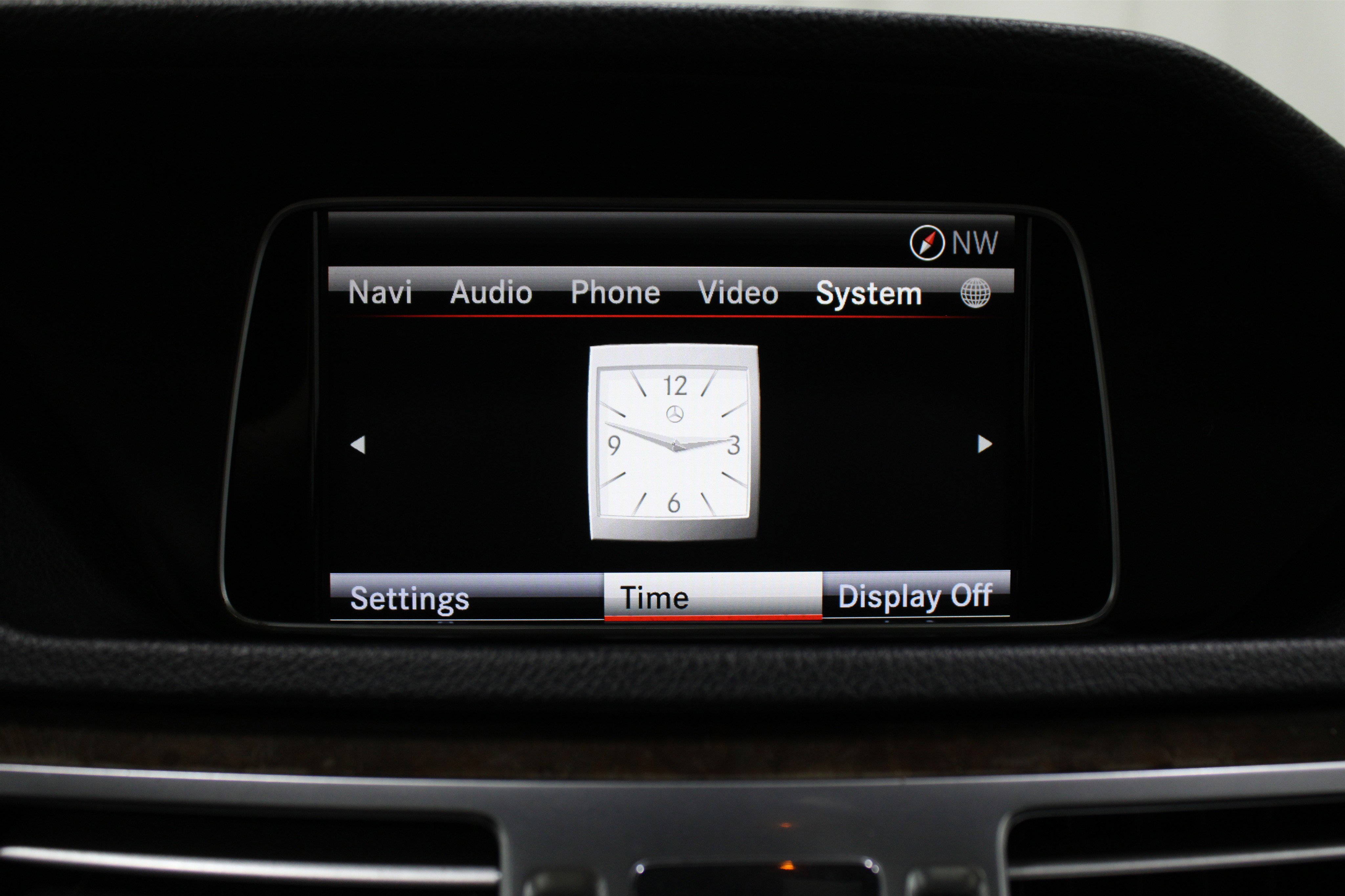 Used 2015 Mercedes-Benz E 350 4MATIC Sedan image 16