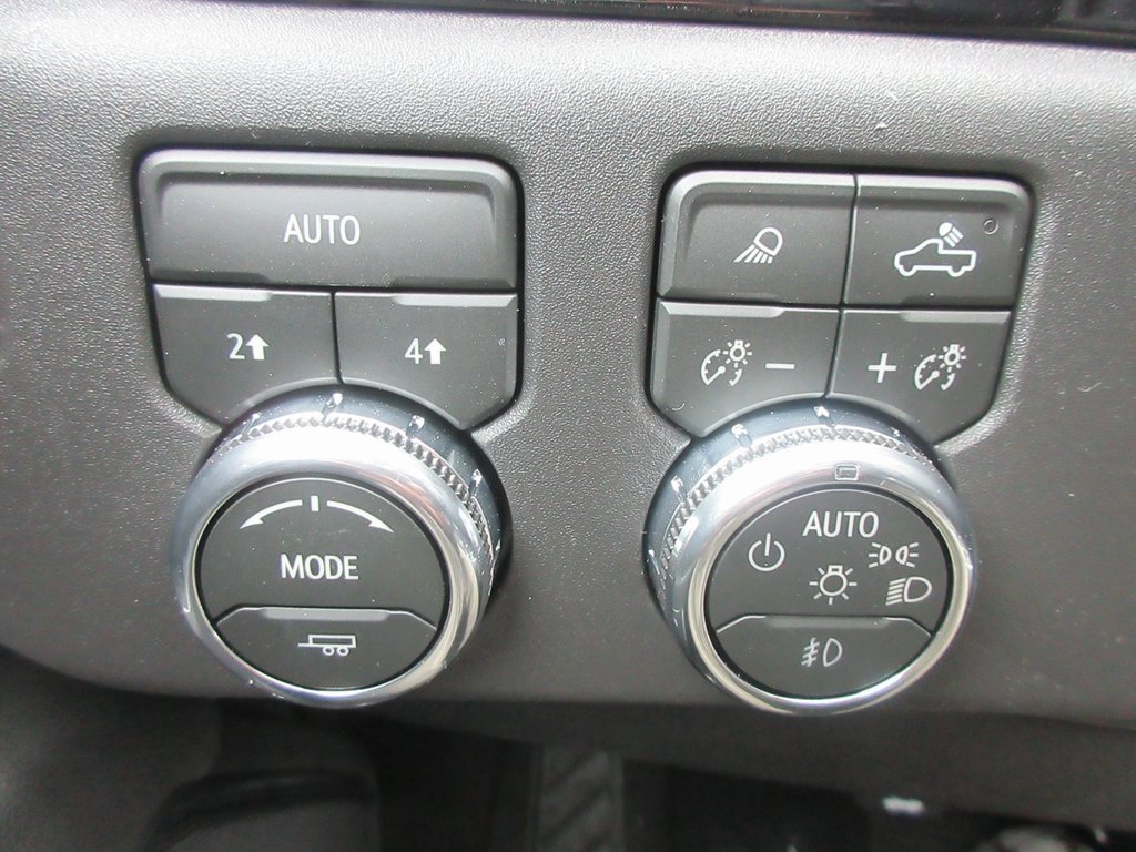 New 2026 GMC Sierra 1500 SLT w/ SLT Convenience Package image 17