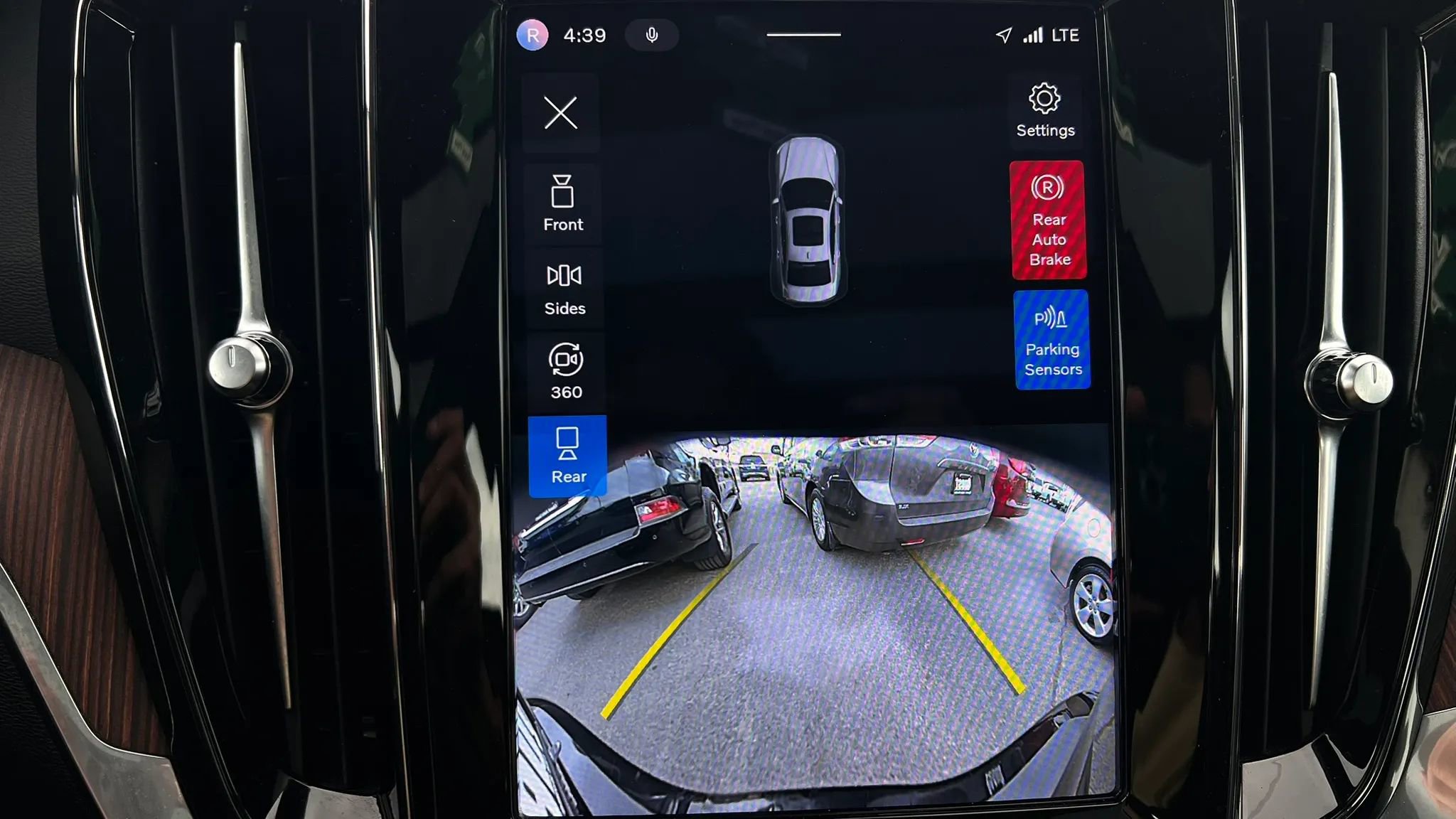 Used 2023 Volvo S60 T8 Plus image 42