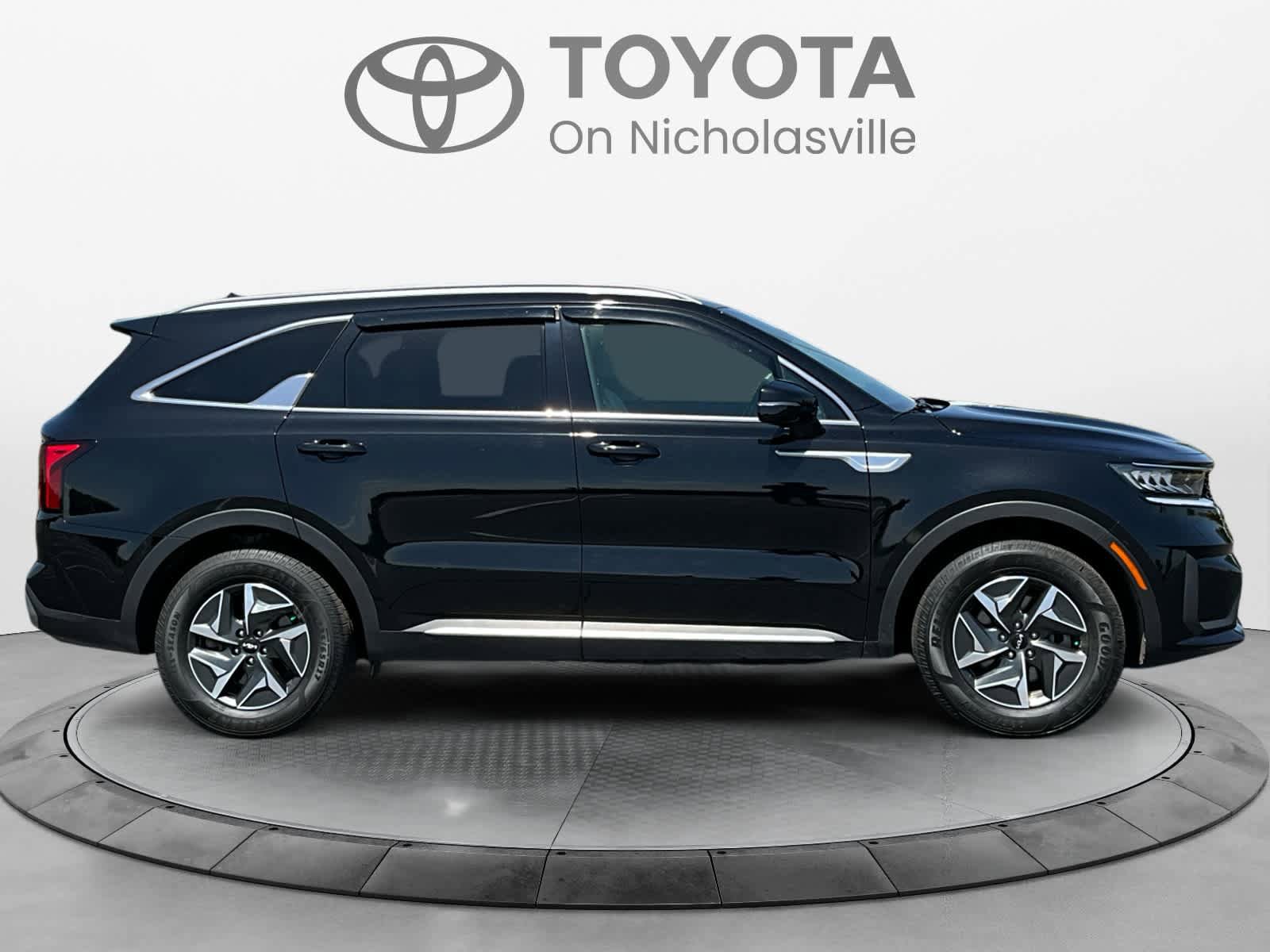 Used 2022 Kia Sorento S FWD image 7