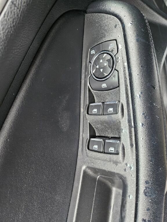 Used 2022 Ford Edge SEL image 23