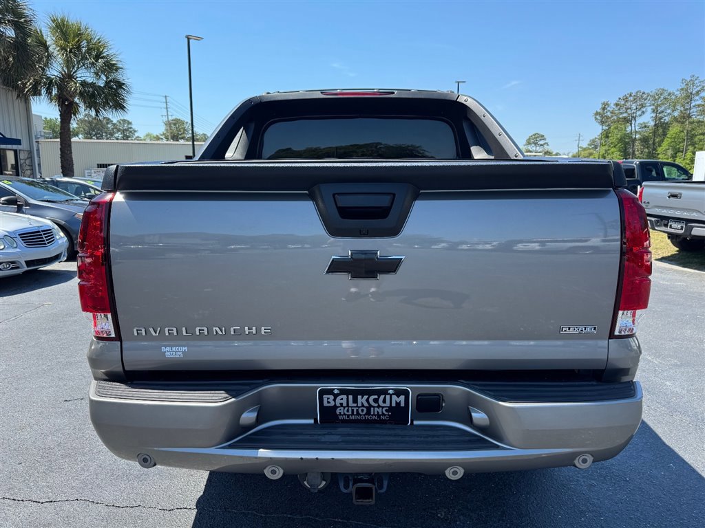 Used 2007 Chevrolet Avalanche LTZ w/ LTZ Preferred Equipment Group image 7