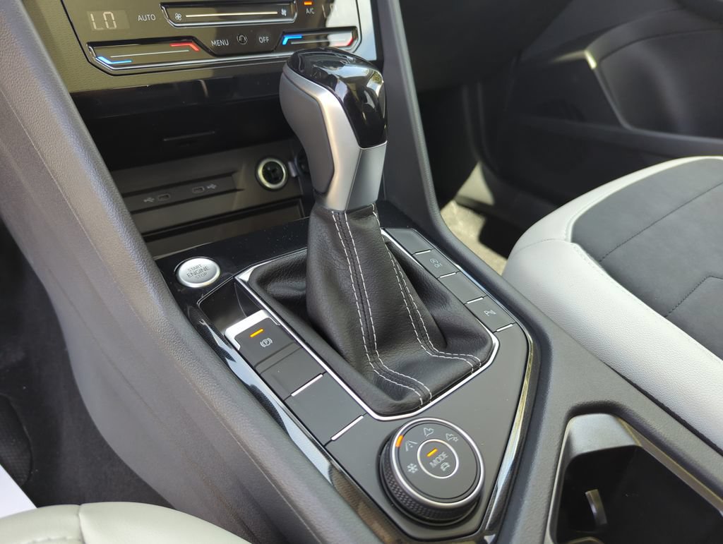 New 2026 Volkswagen Taos SE AWD/4WD image 39