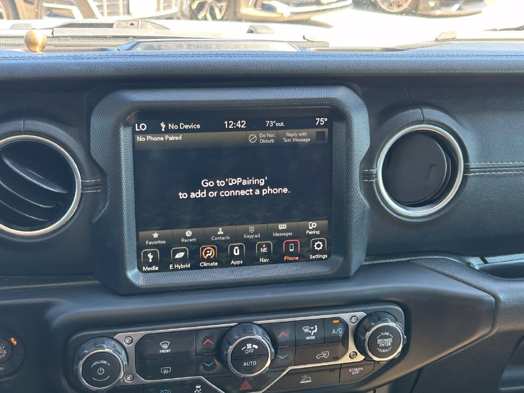 Used 2022 Jeep Wrangler Unlimited Sahara AWD/4WD image 22