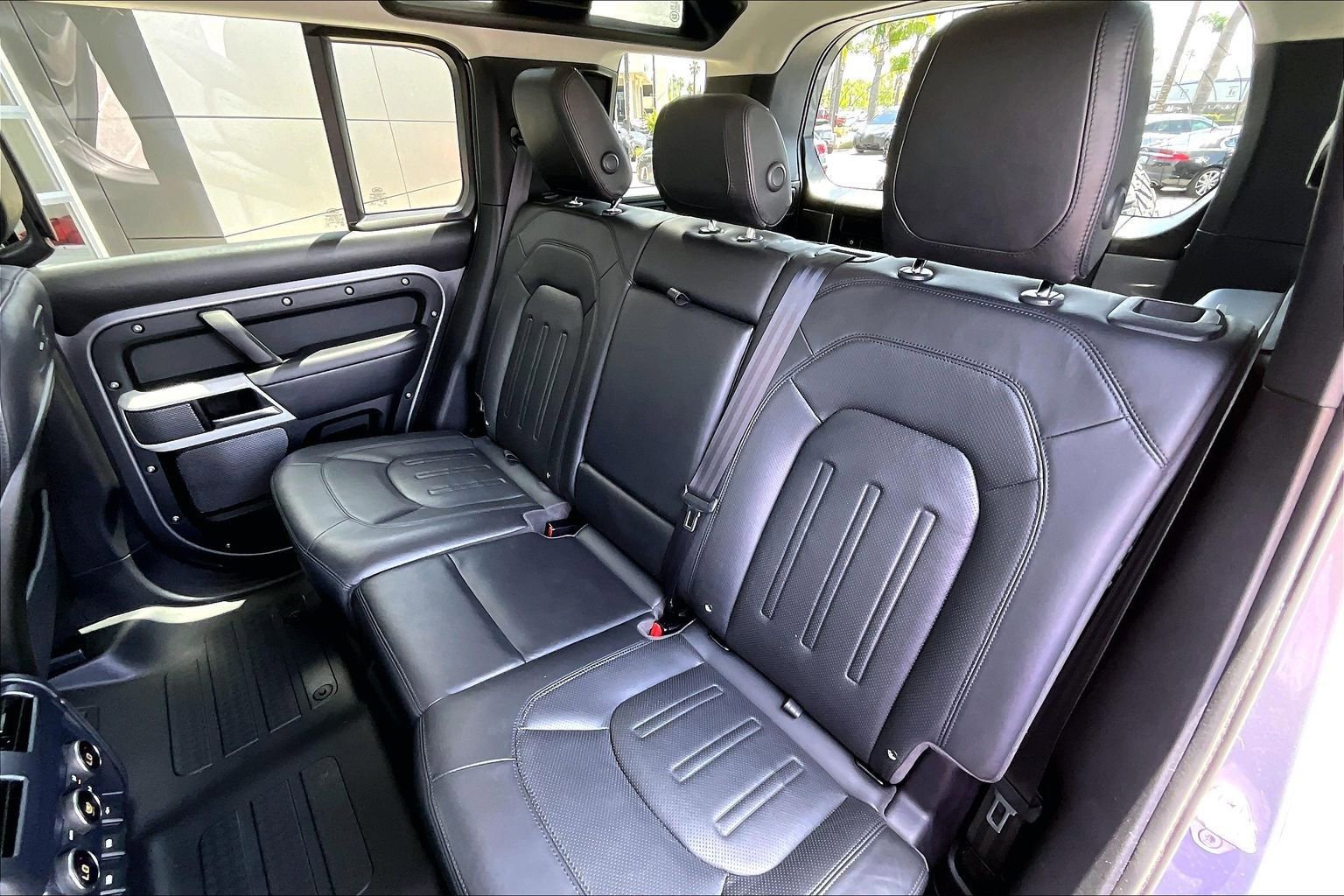 Used 2020 Land Rover Defender 110 HSE AWD/4WD image 26