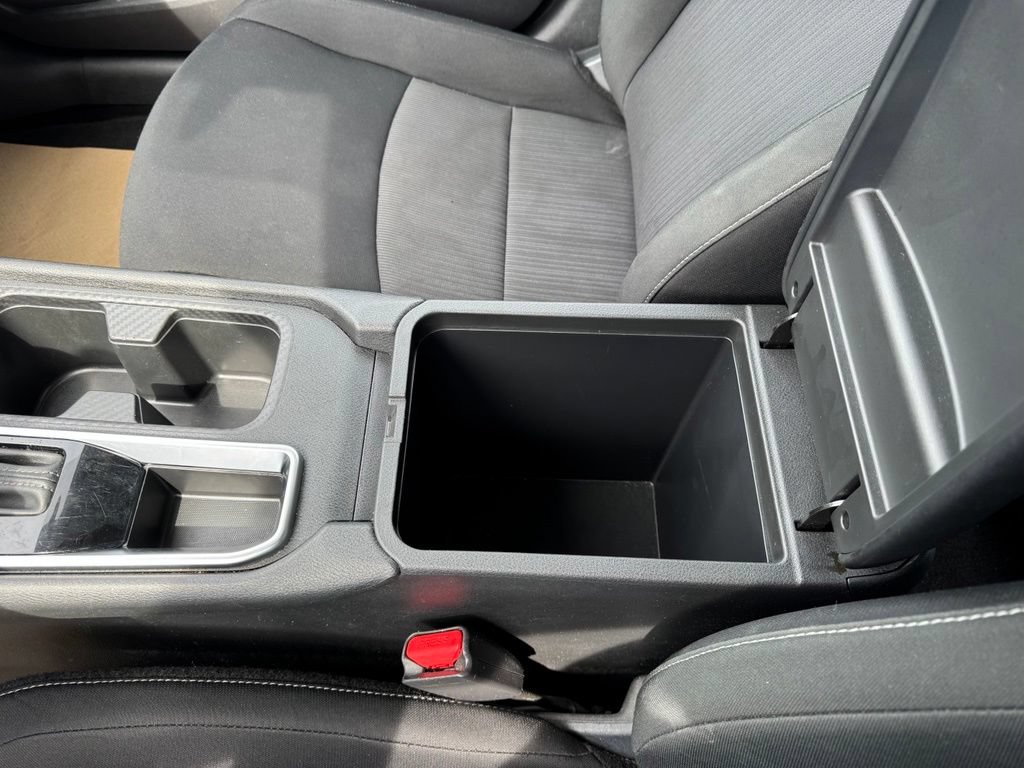 Used 2025 Nissan Sentra SV FWD image 17