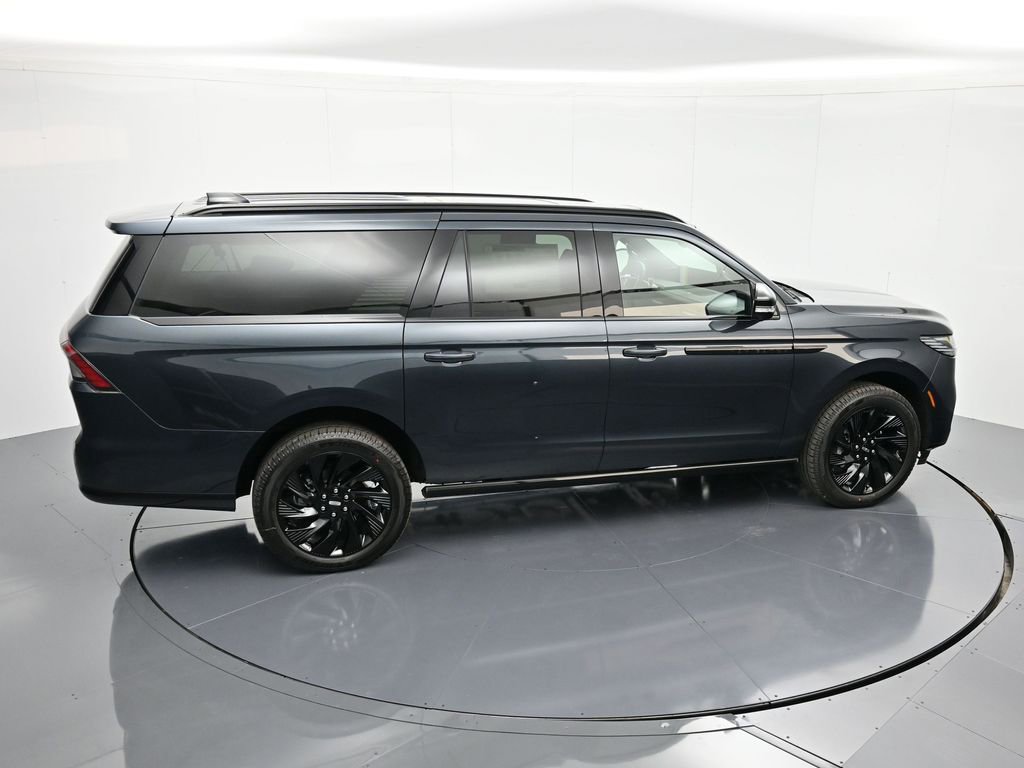 New 2026 Lincoln Navigator L Reserve w/ Jet Appearance Package image 33