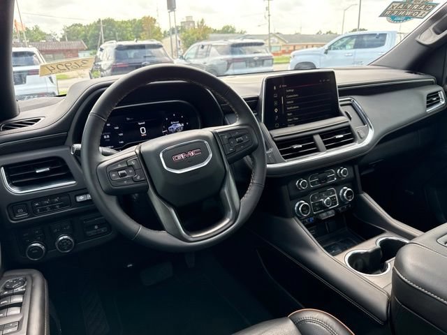 Used 2024 GMC Yukon AT4 w/ Technology Package AWD/4WD image 23