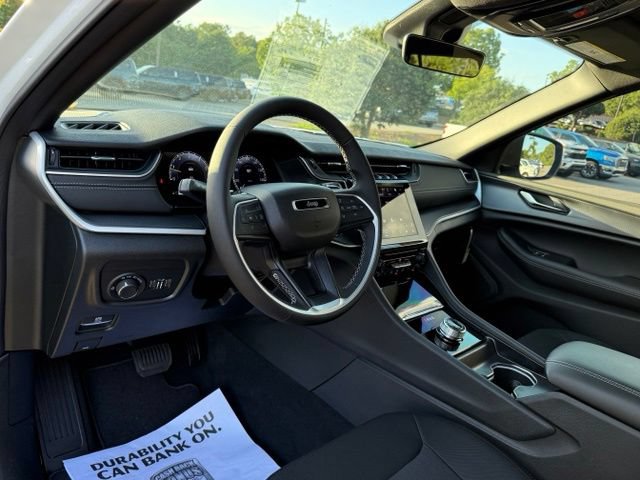 New 2026 Jeep Grand Cherokee L Laredo AWD/4WD image 16