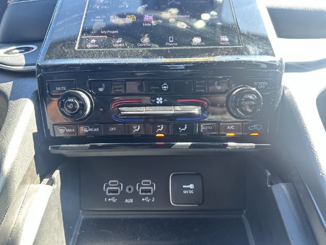 Used 2024 Jeep Grand Cherokee Altitude AWD/4WD image 19