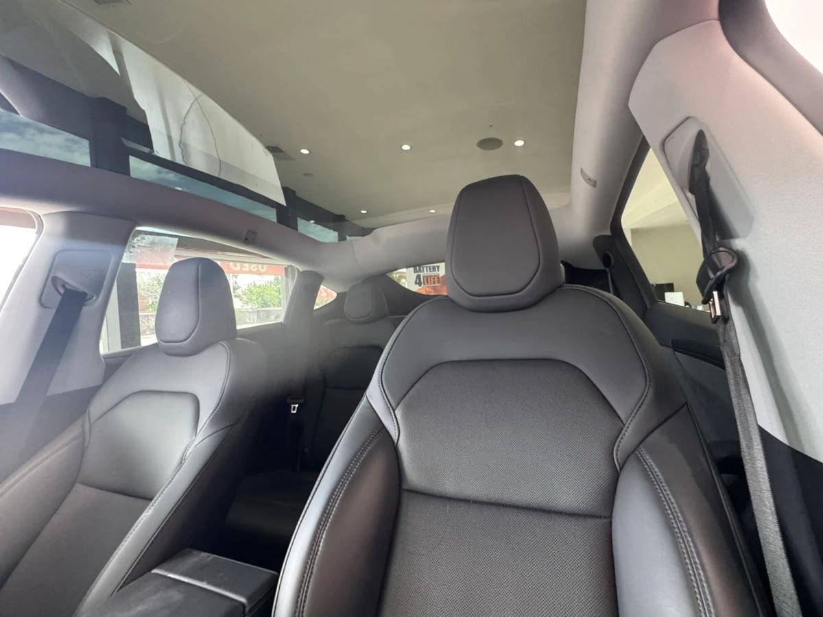 Used 2026 Tesla Model Y 2WD image 8