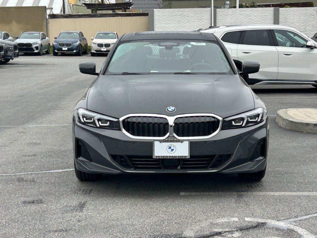 New 2026 BMW 330i Sedan RWD image 8