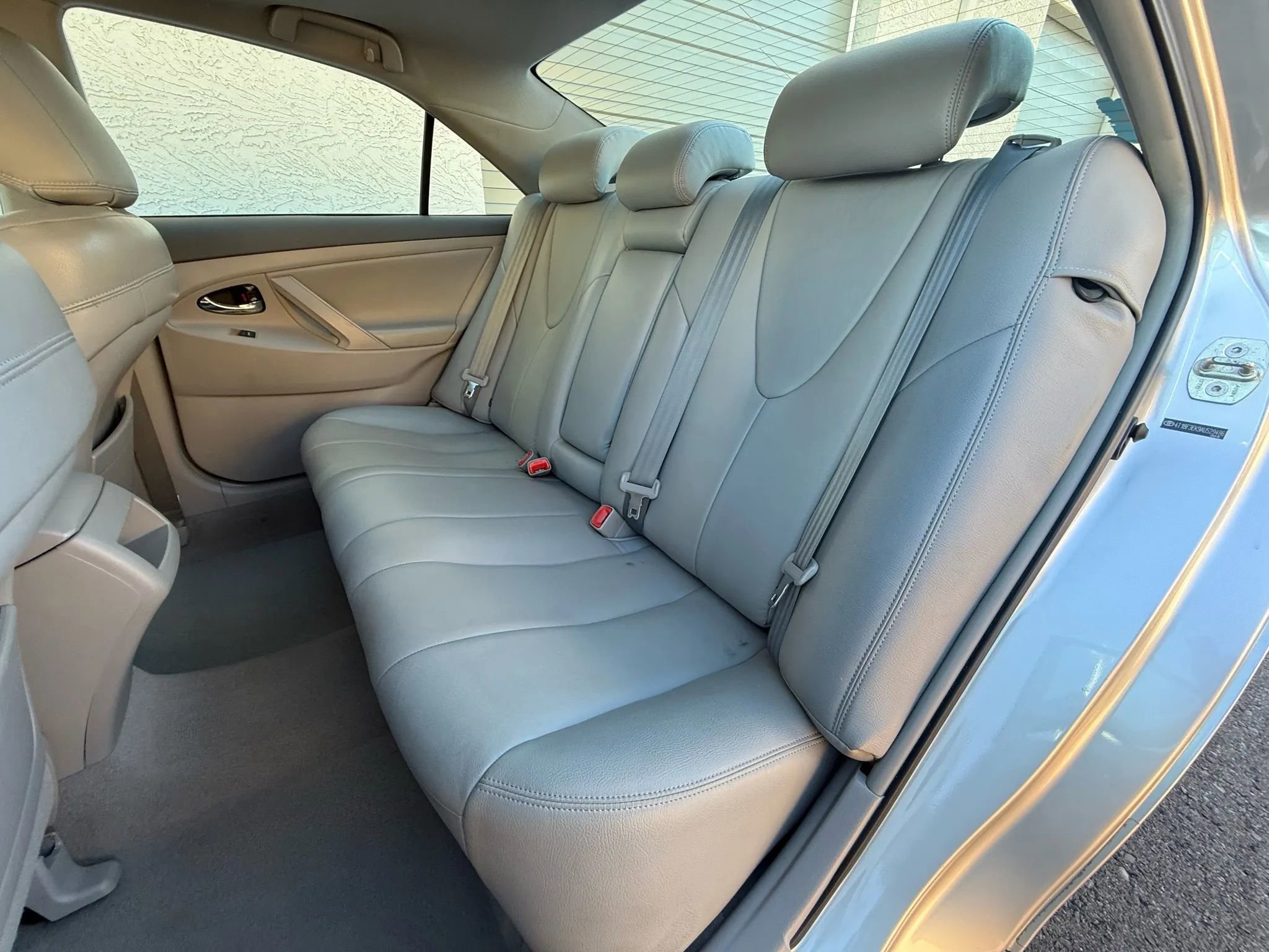 Used 2010 Toyota Camry LE image 14