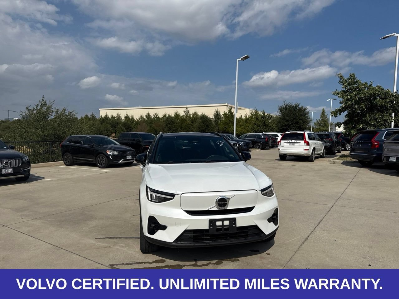 Certified 2023 Volvo XC40 Recharge Plus AWD/4WD image 3