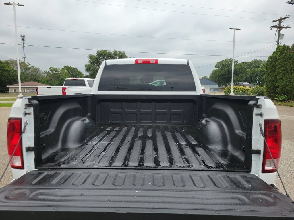 Used 2019 RAM 1500 Express w/ Wheel & Sound Group AWD/4WD image 8