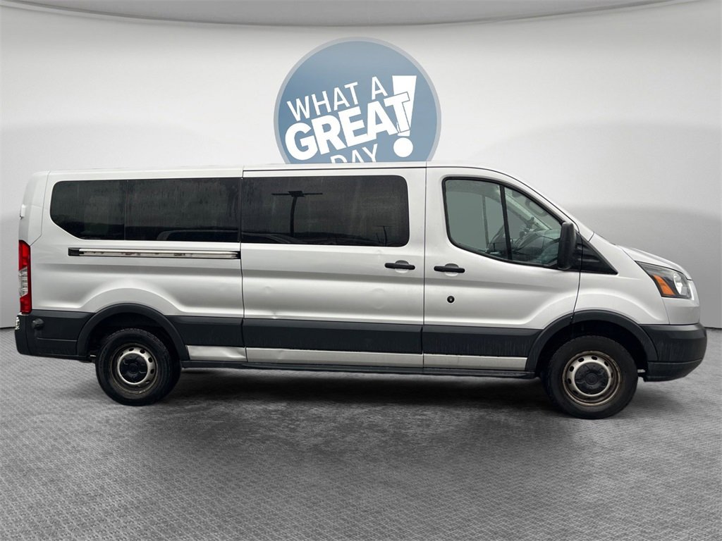 Used 2016 Ford Transit 350 XL image 2