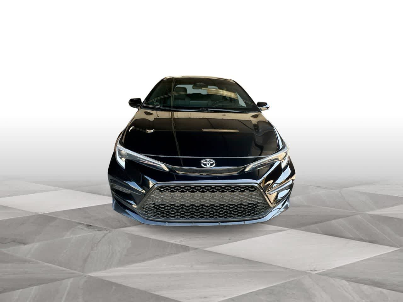 Used 2026 Toyota Corolla SE FWD image 3