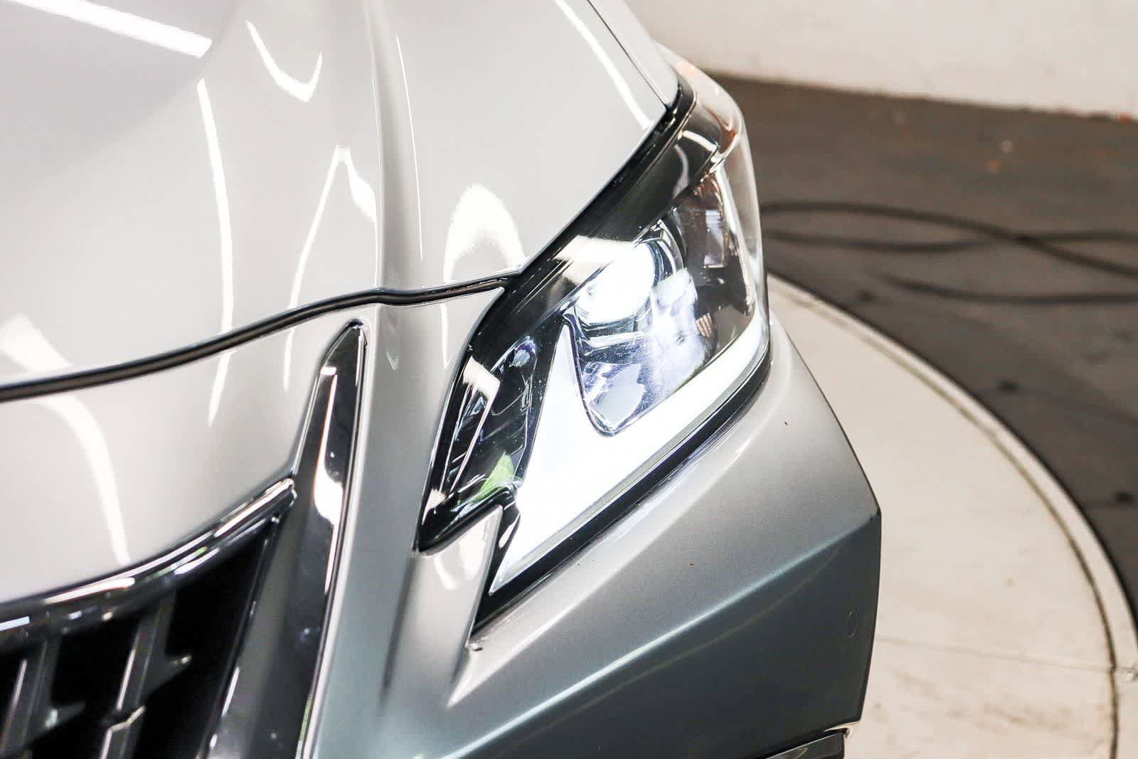 Used 2025 Lexus ES 300h w/ Premium Package FWD image 7